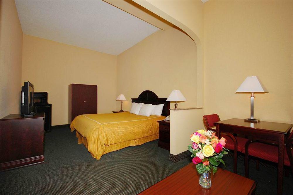 Comfort Suites Columbus State University Area Ngoại thất bức ảnh
