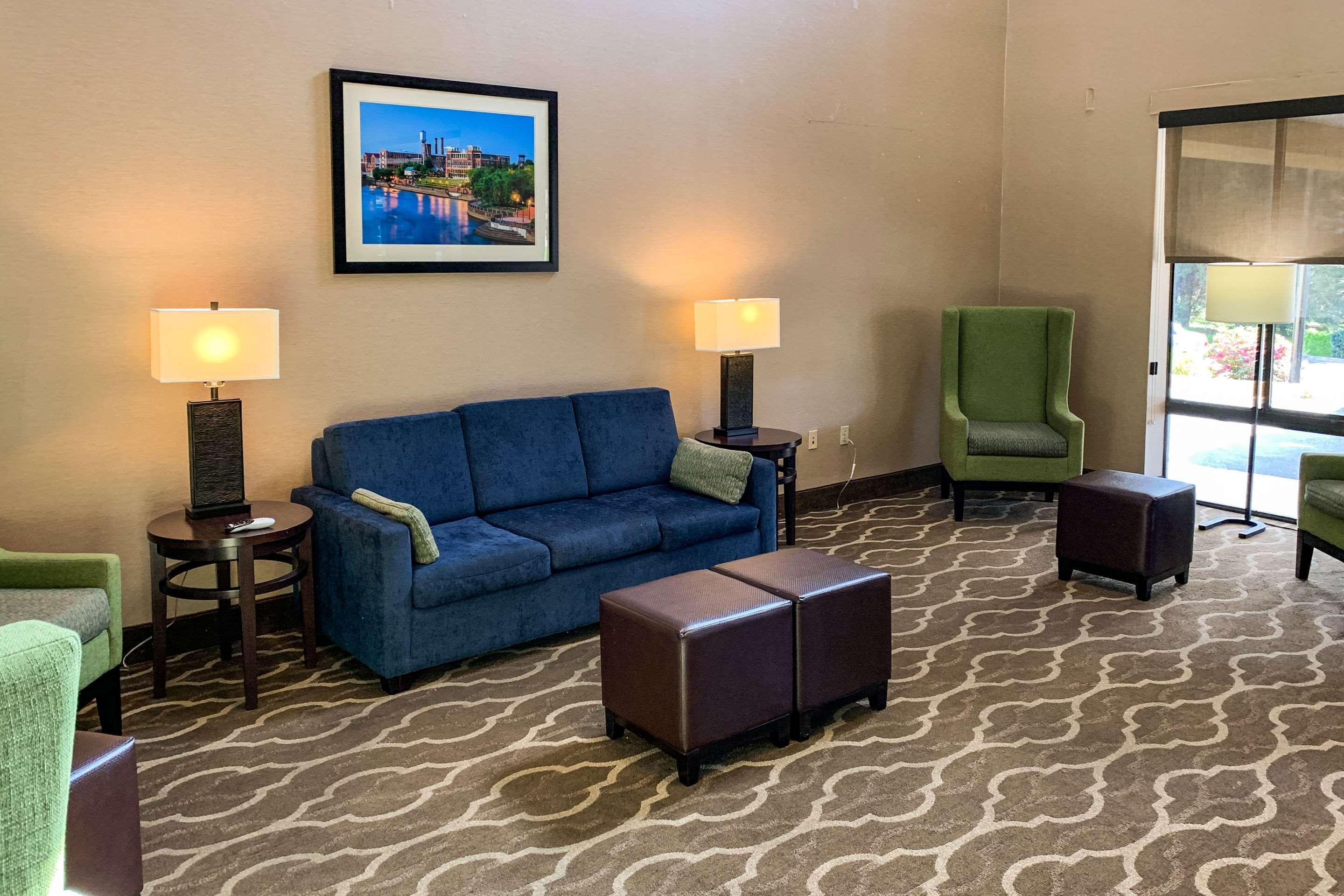 Comfort Suites Columbus State University Area Ngoại thất bức ảnh