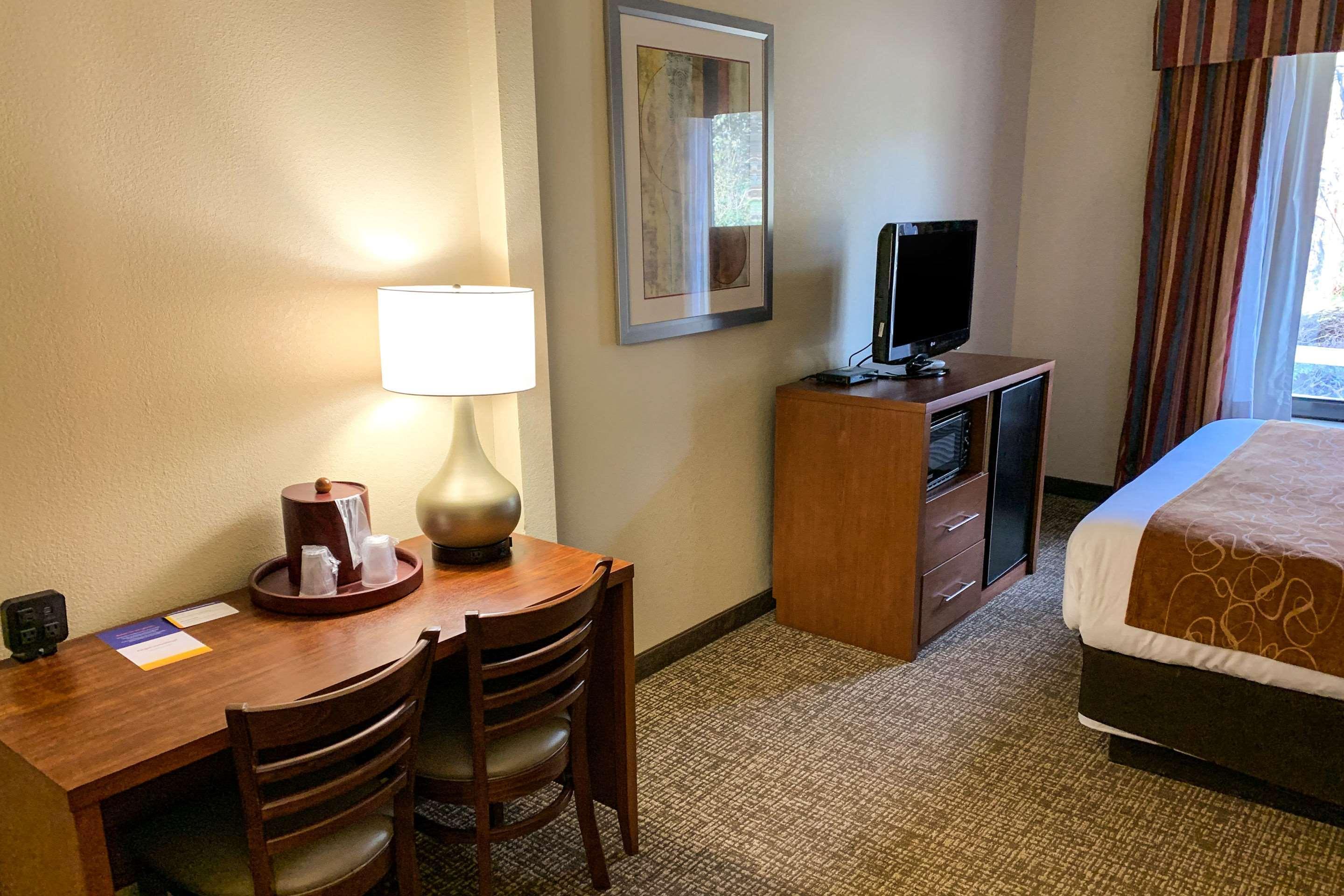 Comfort Suites Columbus State University Area Ngoại thất bức ảnh